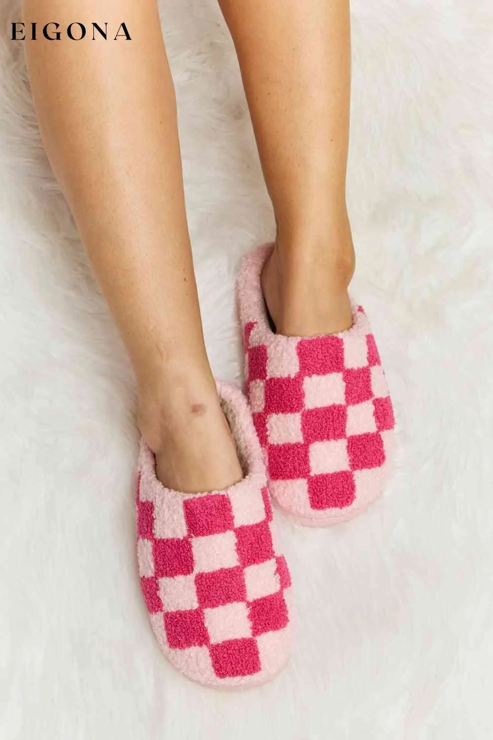 Checkered Print Plush Slide Slippers