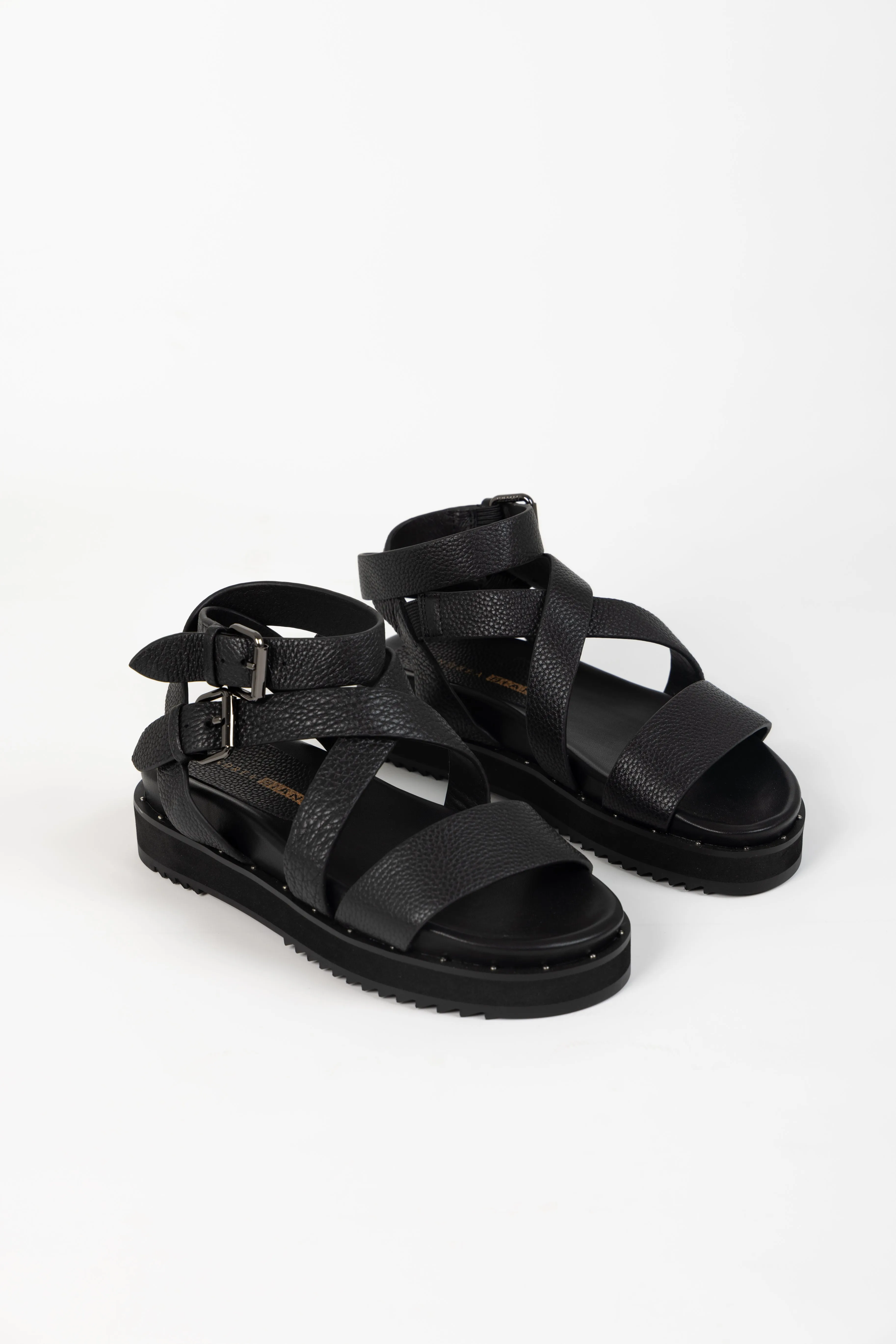 GLOBE SANDAL BLACK LEATHER