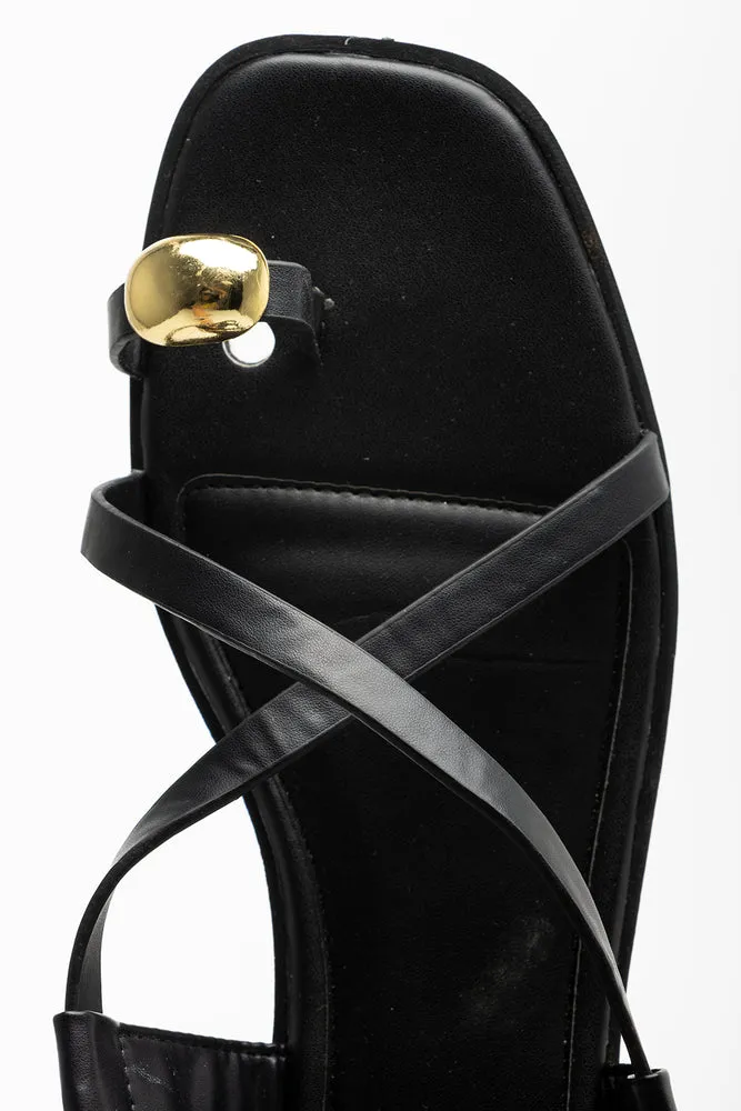 Toe Post Strappy Sandal Black