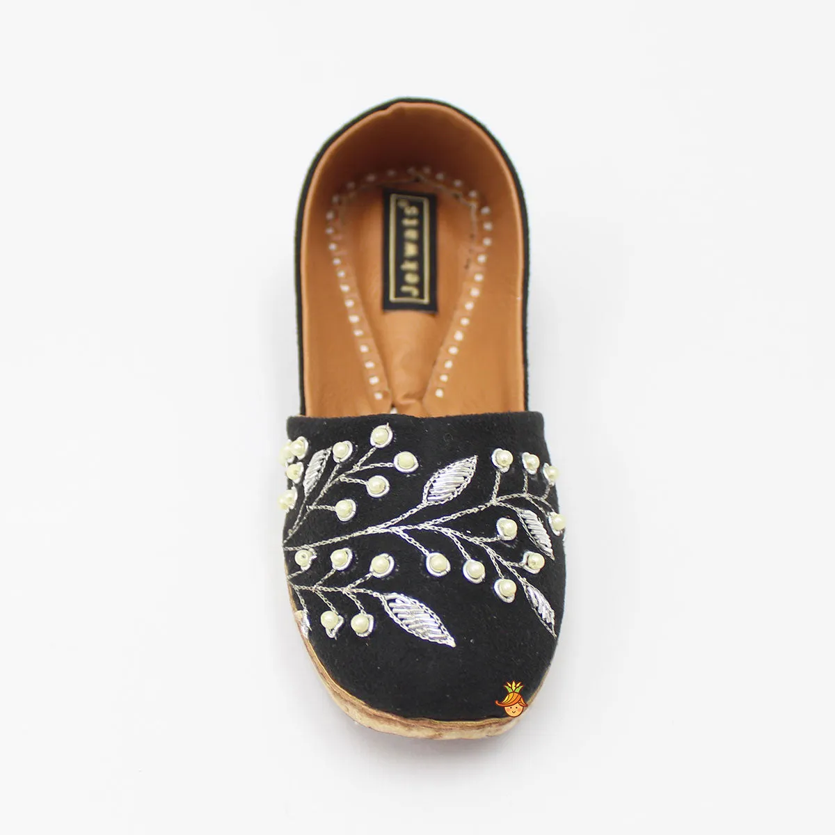 Zardozi Embroidered Pearl Jutti